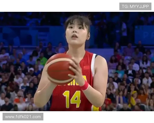 李月汝21+11助中国女篮首战胜马里